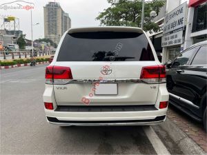 Xe Toyota Land Cruiser 4.6 V8 2020