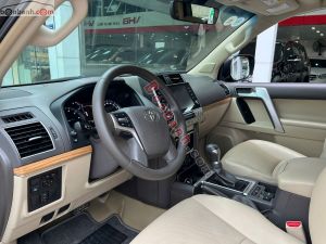 Xe Toyota Prado VX 2.7L 2021
