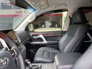 Xe Toyota Land Cruiser VX 4.6 V8 2016