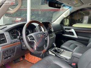 Xe Toyota Land Cruiser VX 4.6 V8 2016